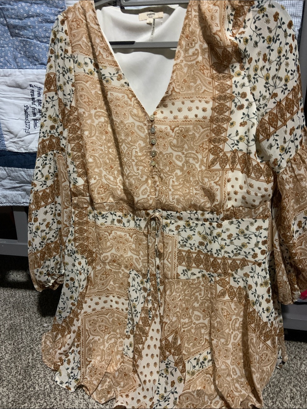 entro Beige and White Paisley Floral V-Neck Dress